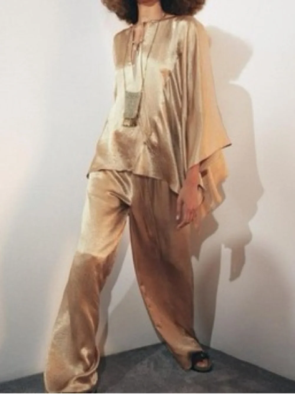 Zara NWT 2 piece SET Satin gold oversized flowy top & with plastic waist pants